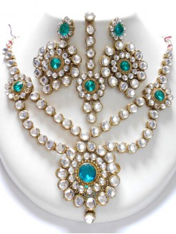 kundan-jewellery-set-3744KNS1563